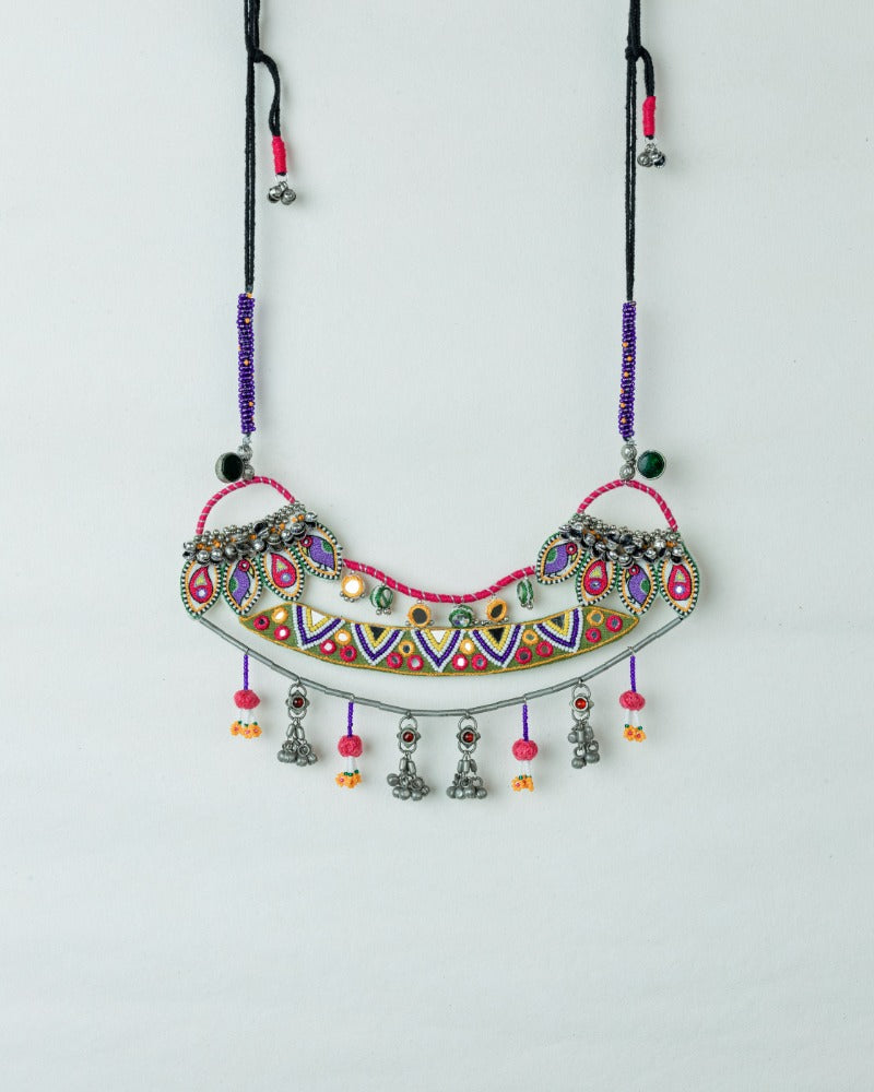 Para Pari! Handmade traditional choker
