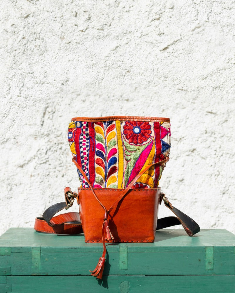 Gamthi potli handcrafted leather bag (square)