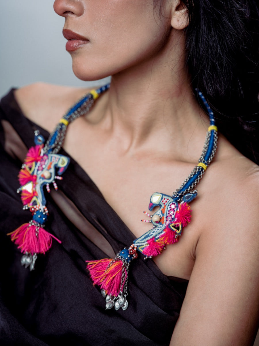 Daffod!! Handcrafted traditional sparrow hansdi neckpiece!!