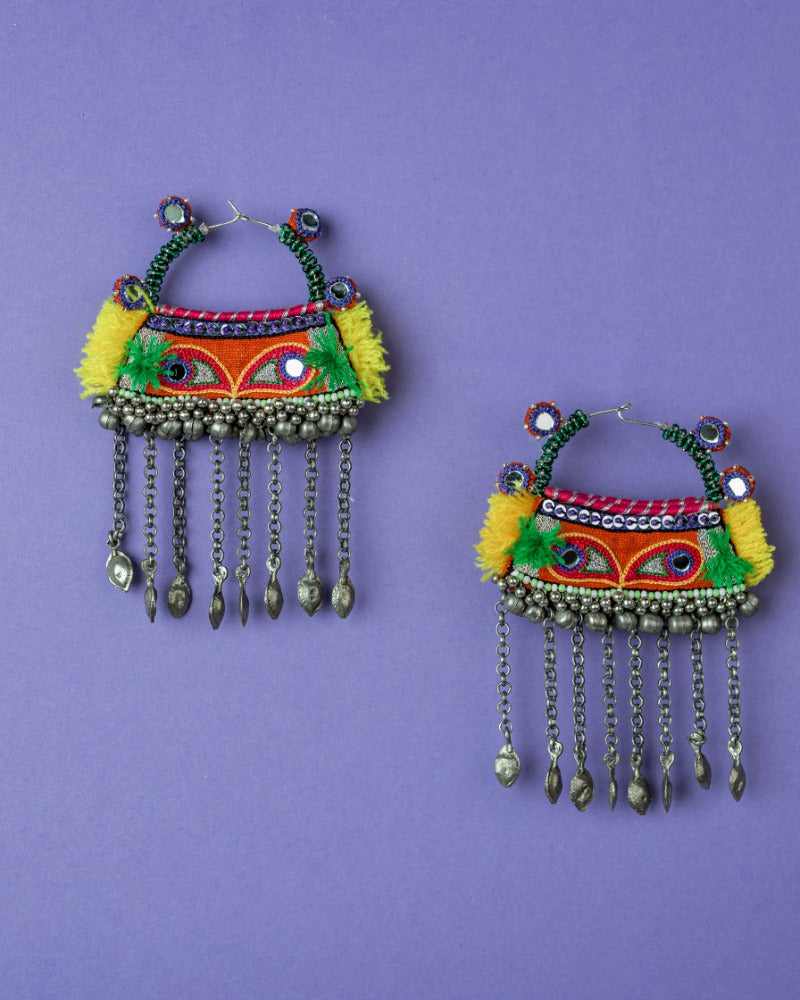 Aapne Ketla!! Handmade hoop earrings