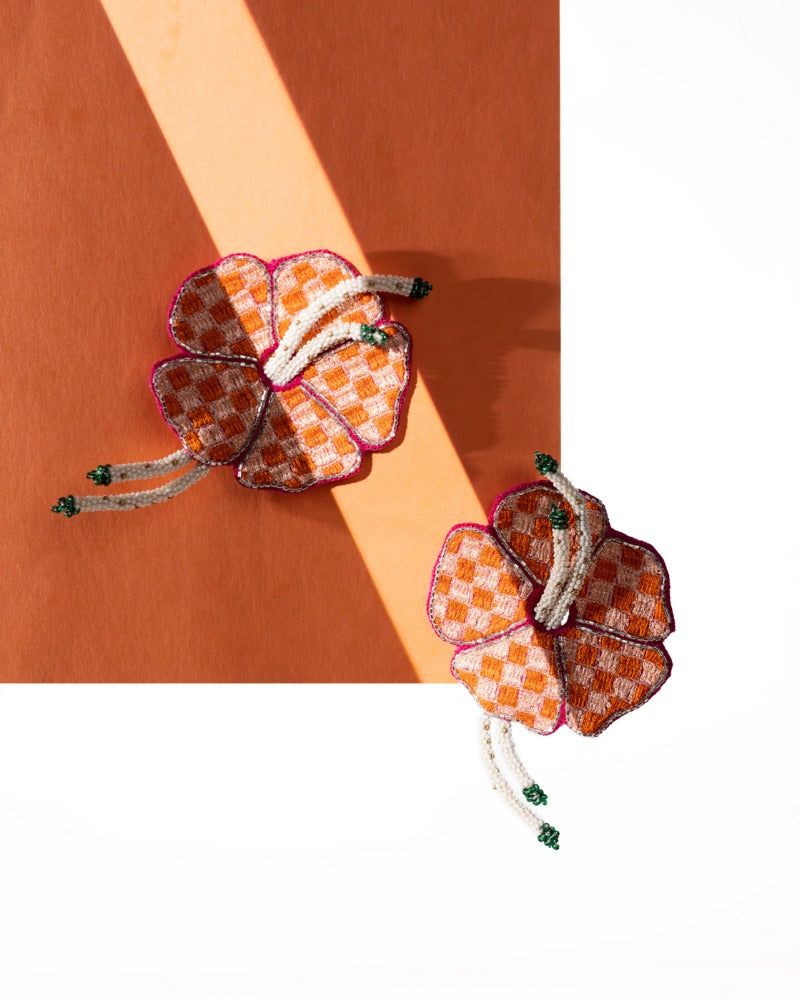 Guai! Handmade floral earrings