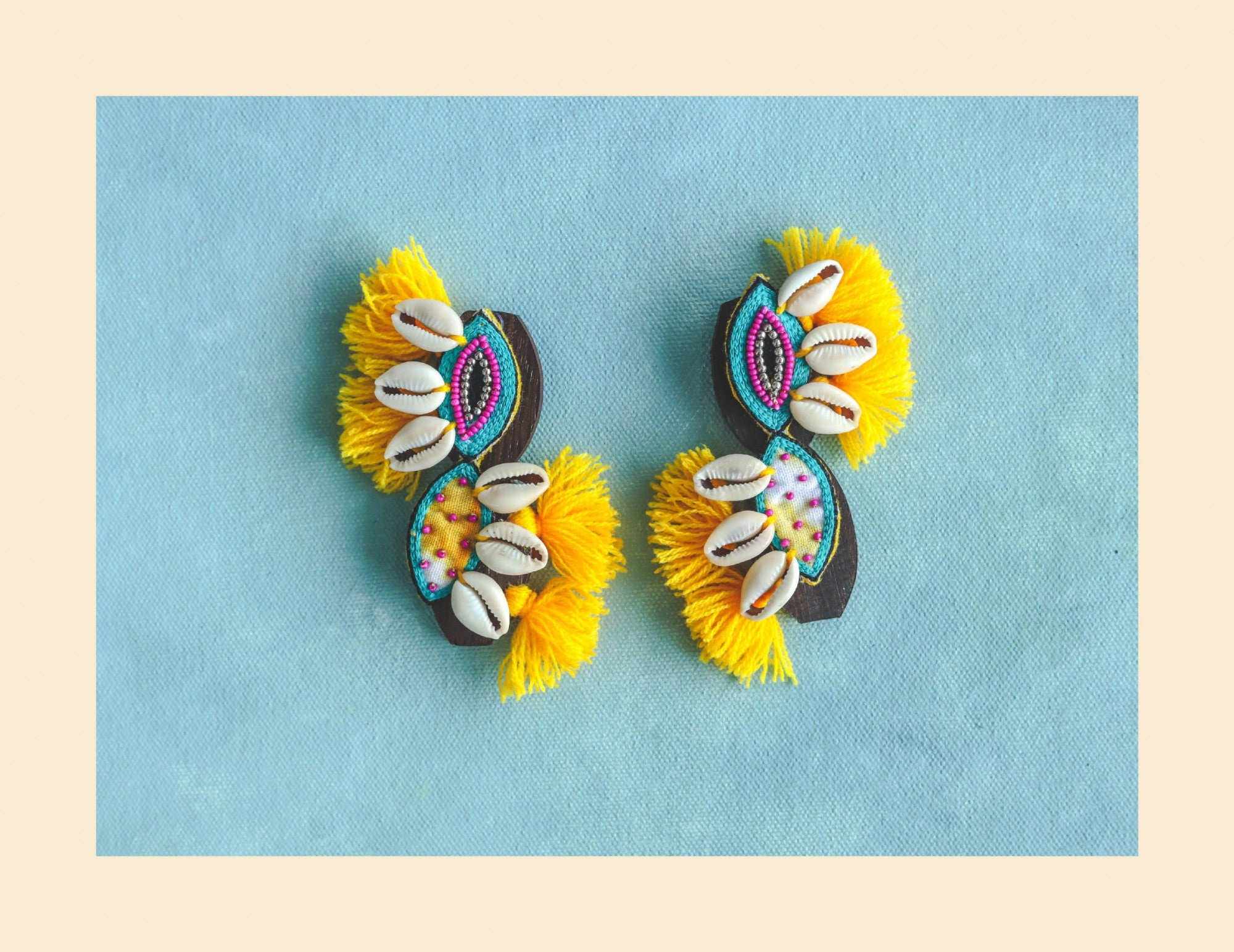 Dhingli! Handmade traditional earrings