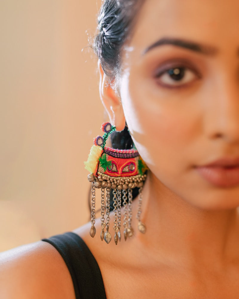 Aapne Ketla!! Handmade hoop earrings
