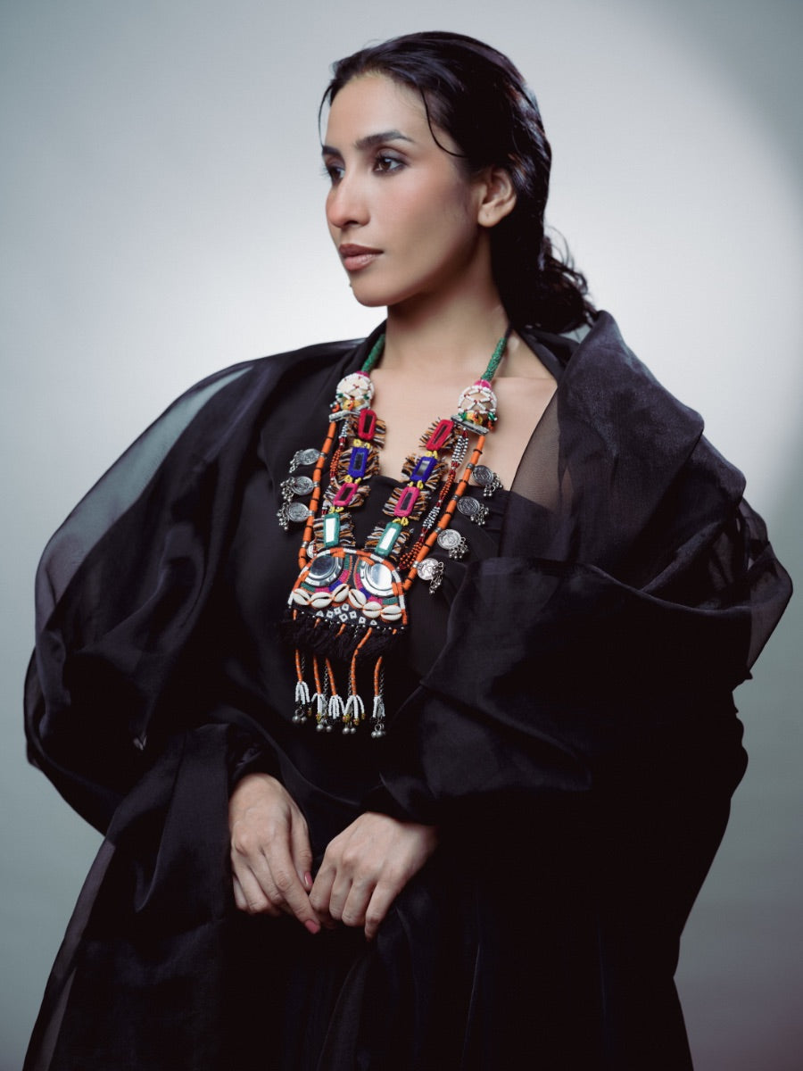 Dodh Dahyo!! Handcrafted traditional embroidery mirror neckpiece