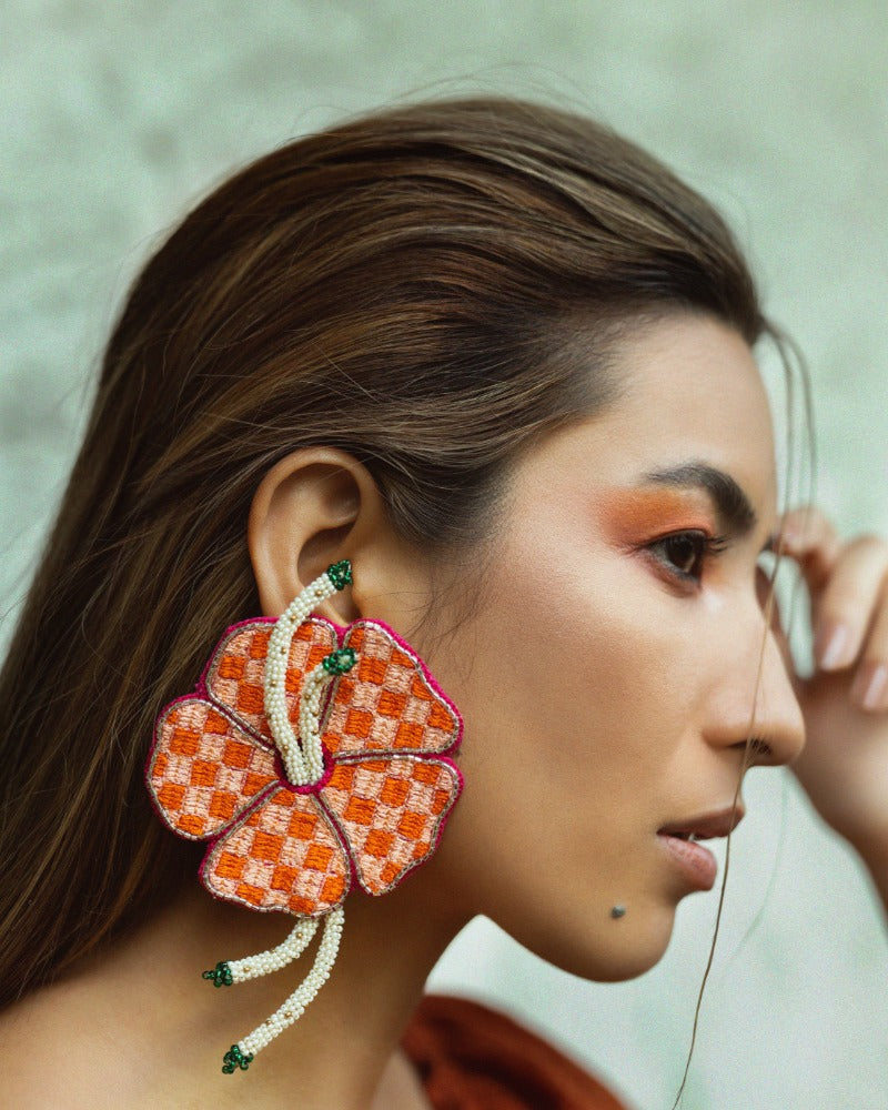 Guai! Handmade floral earrings