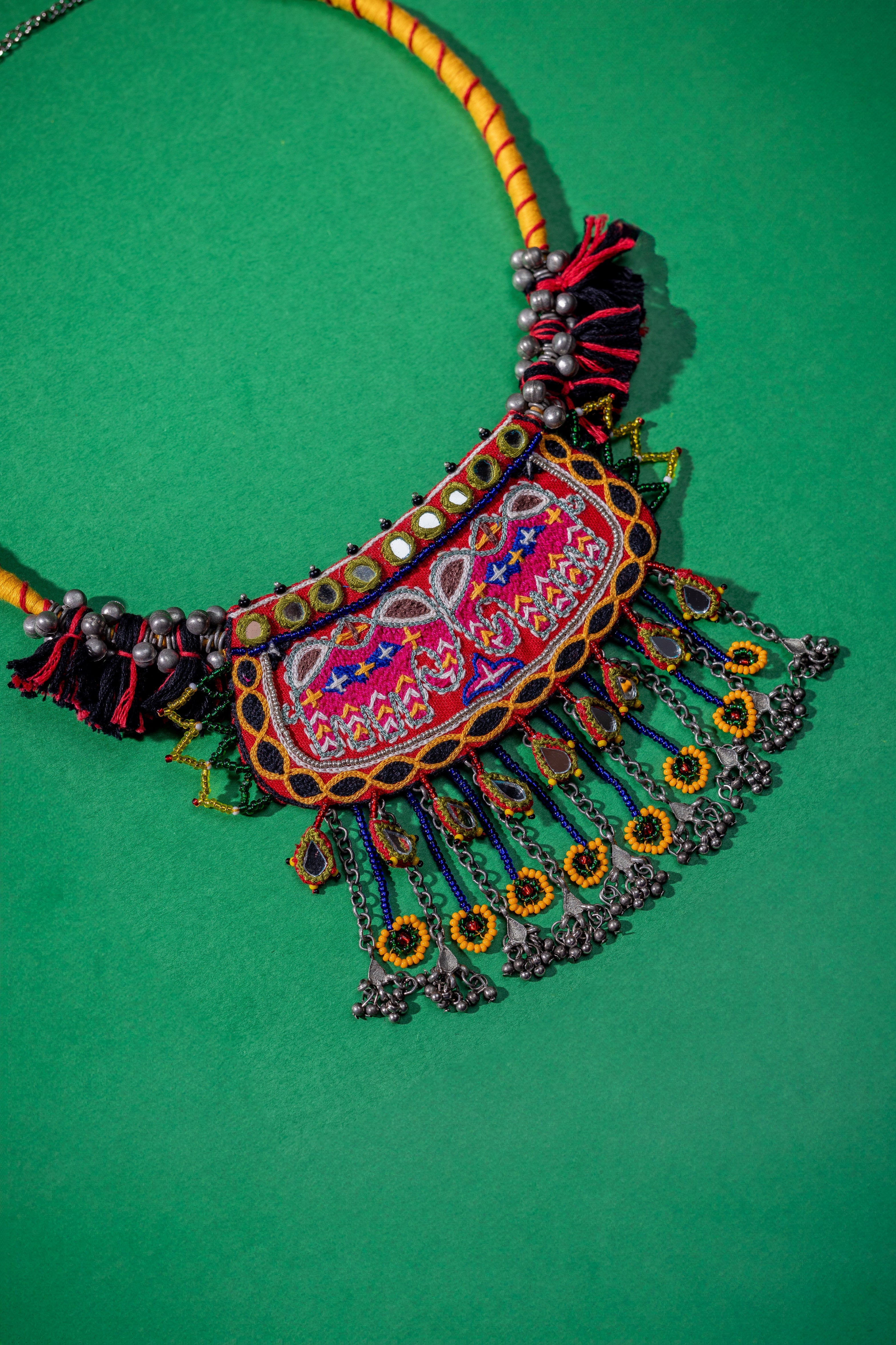 Yebo! Handcrafted traditional Haansdi neckpiece