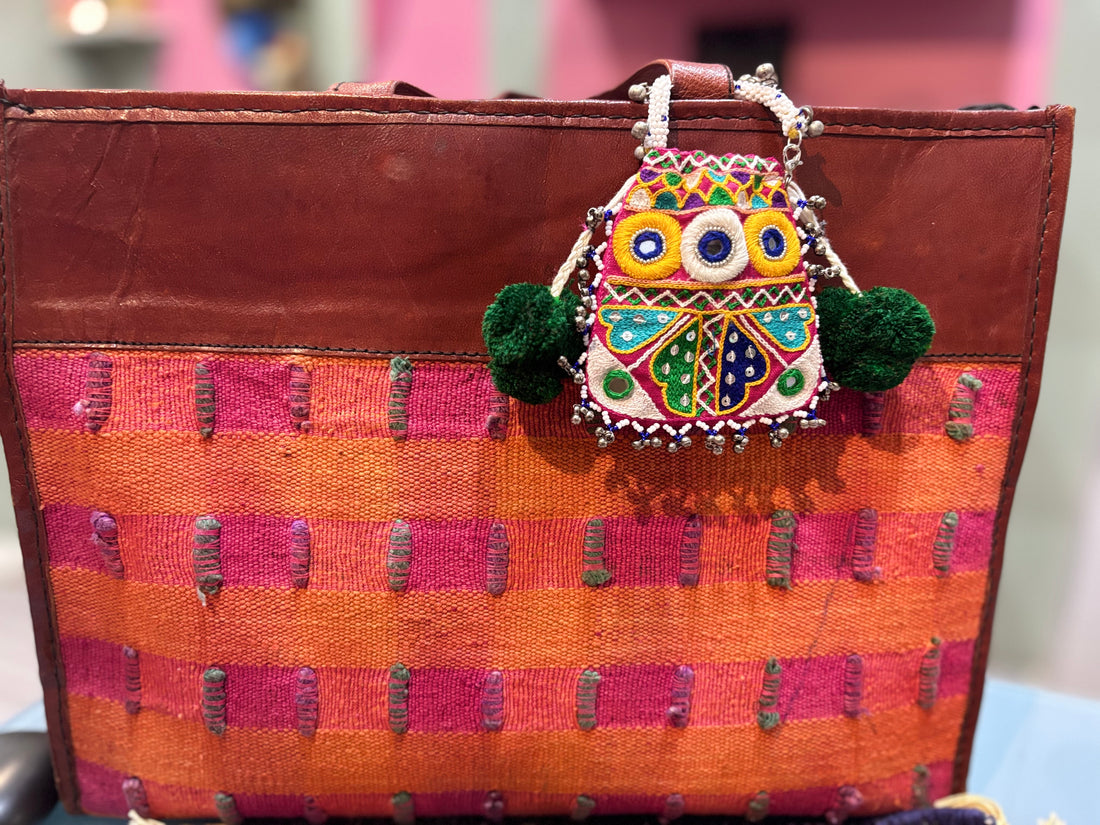 Handcrafted traditional embroidery Coin & Airpod purse