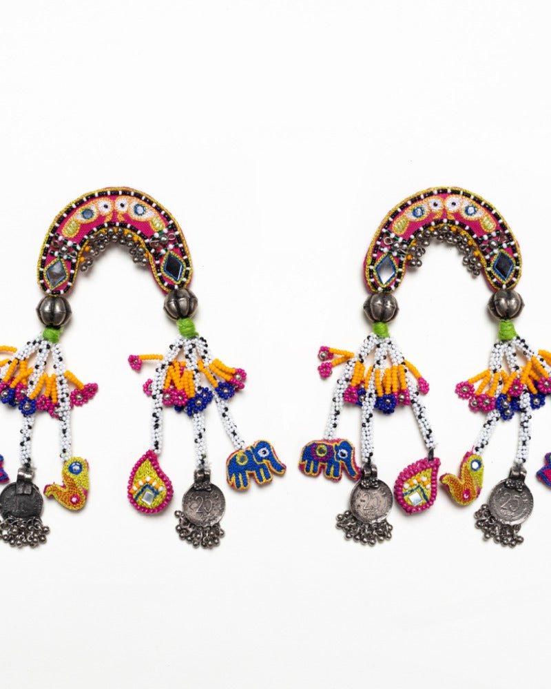 Mindhi! Handmade traditional earrings