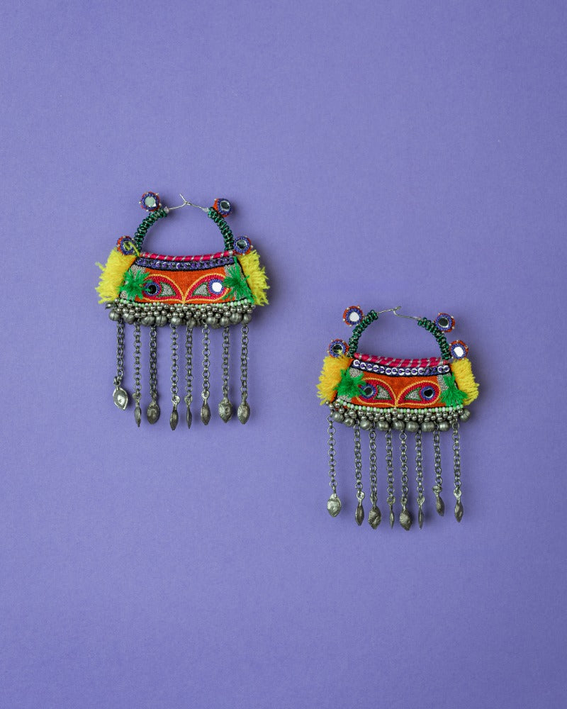 Aapne Ketla!! Handmade hoop earrings