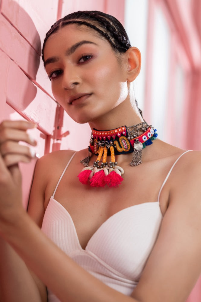 Passie!! Handcrafted traditional neckpiece