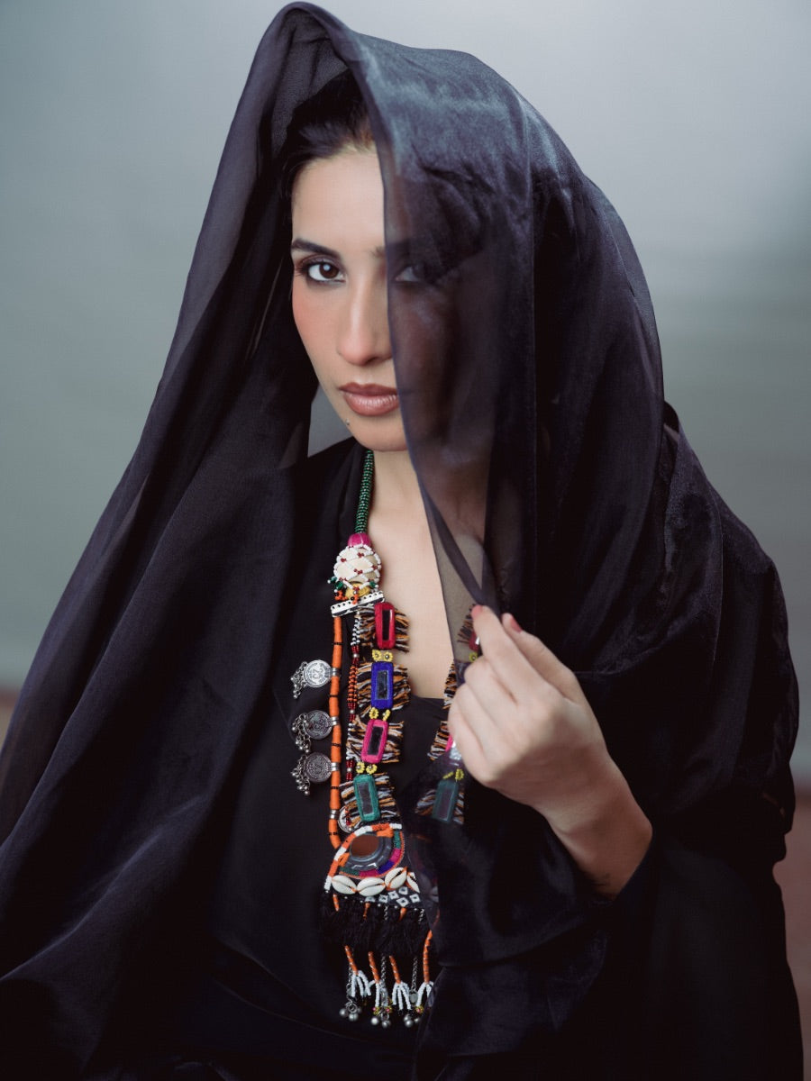Dodh Dahyo!! Handcrafted traditional embroidery mirror neckpiece