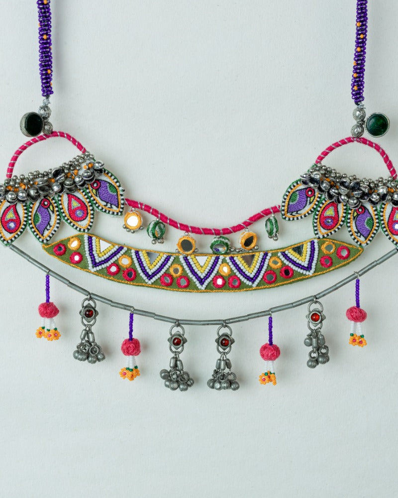 Para Pari! Handmade traditional choker