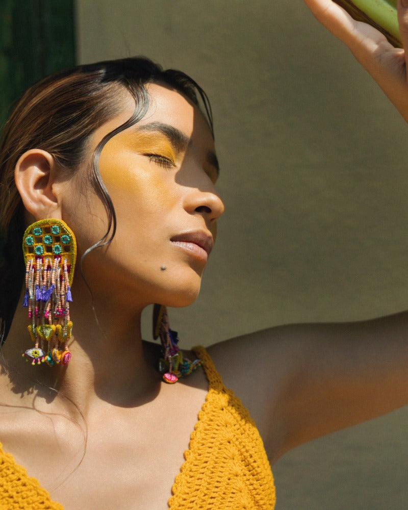 Dai! Handmade festive earrings