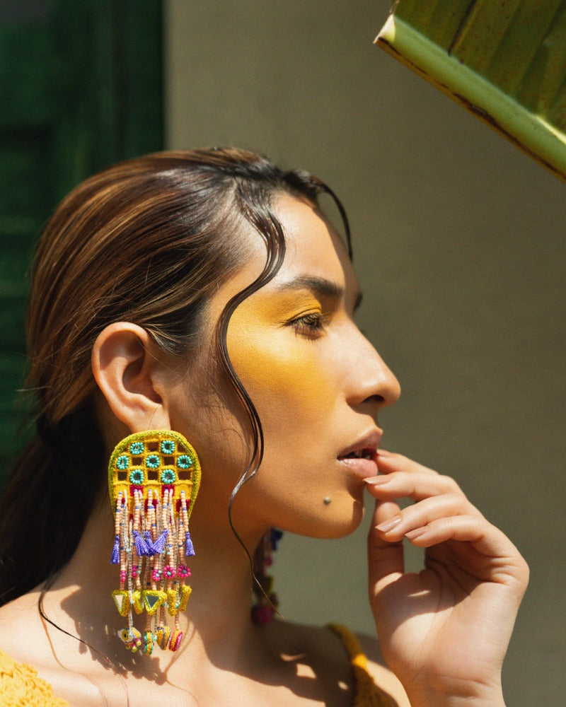 Dai! Handmade festive earrings