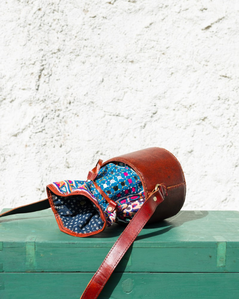 Gamthi Potli handcrafted leather bag (round)