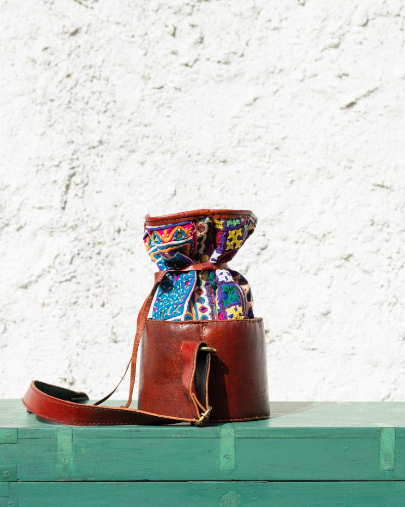 Gamthi Potli handcrafted leather bag (round)
