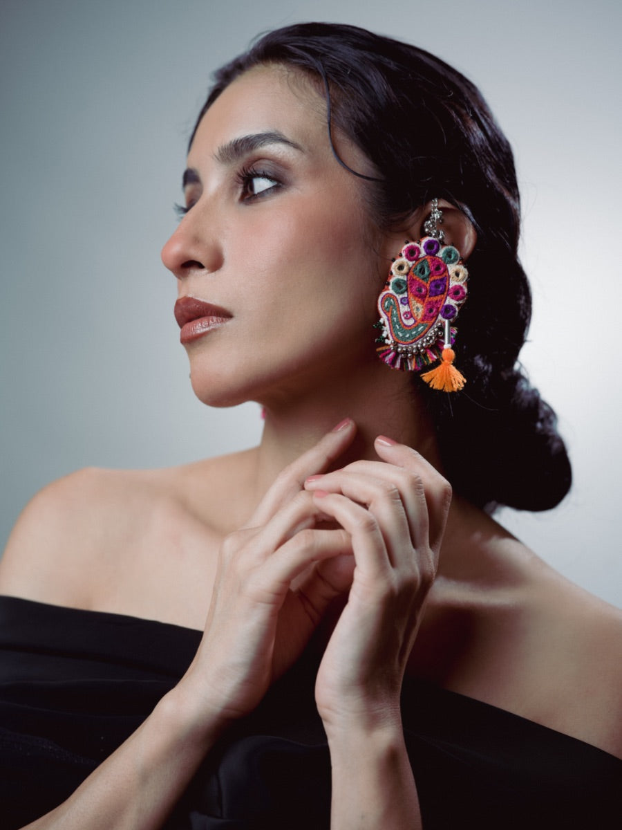 Magajmari! Handcrafted traditional peacock earcuffs
