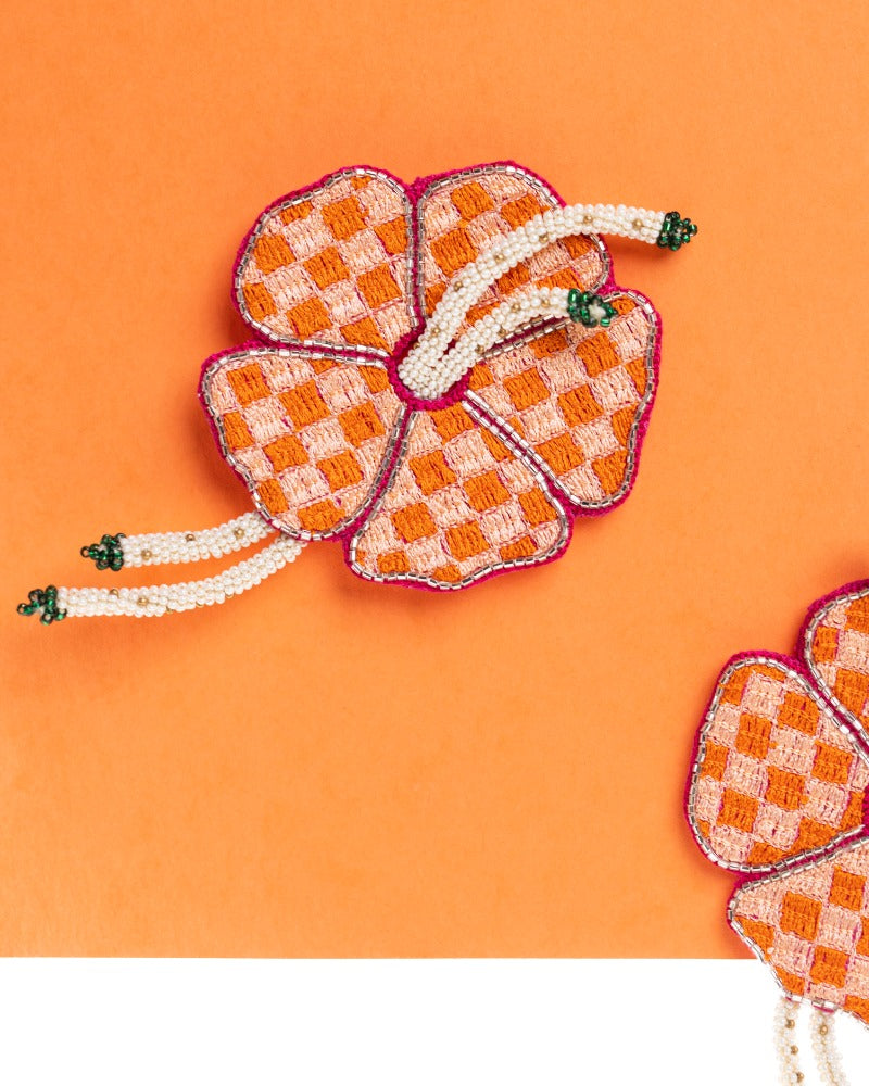 Guai! Handmade floral earrings