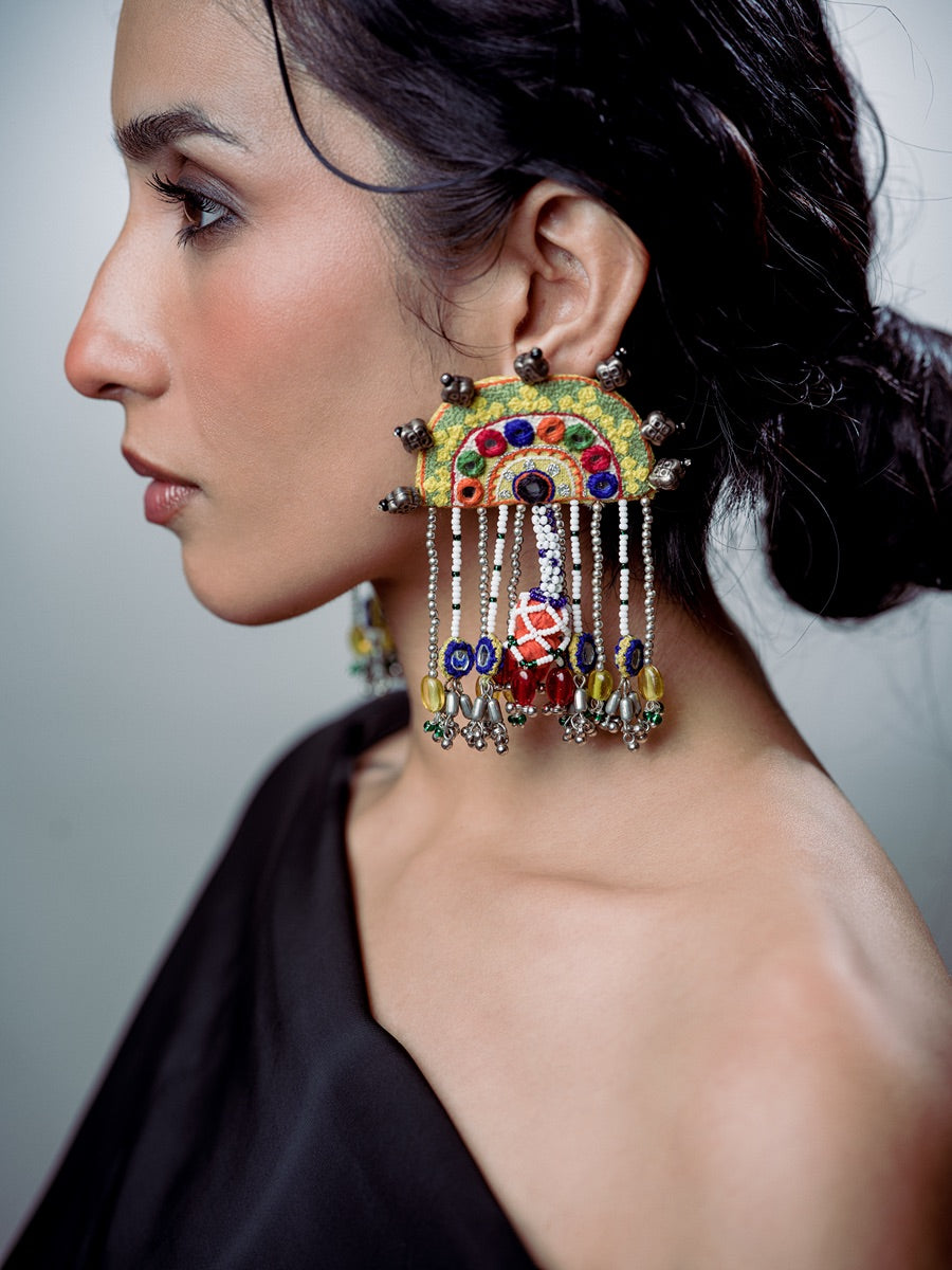 Hoi Vari!! Handcrafted traditional embroidery kutchi earrings