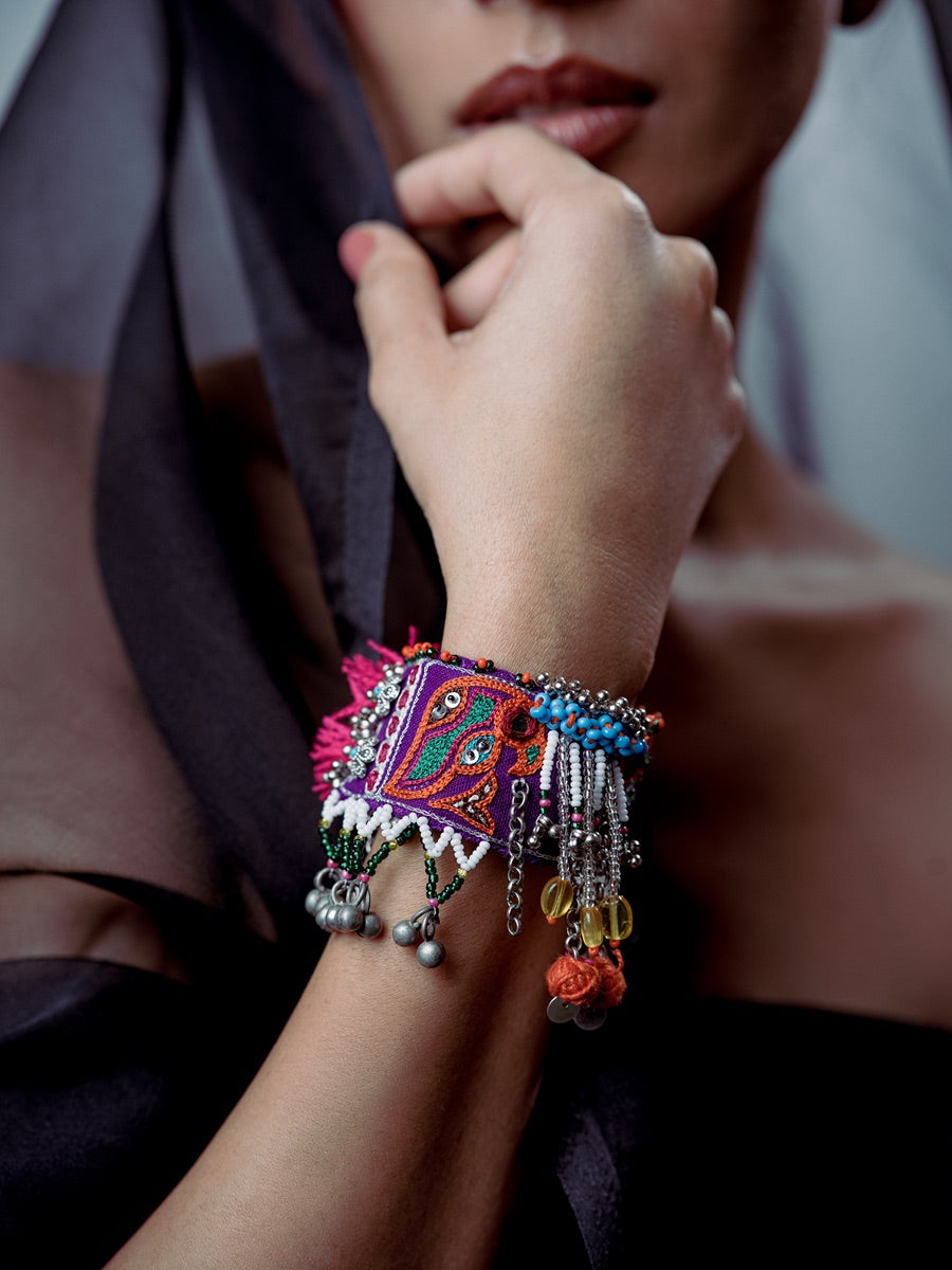 Ja Ja Ave!! Handcrafted traditional embroidered bracelet/choker