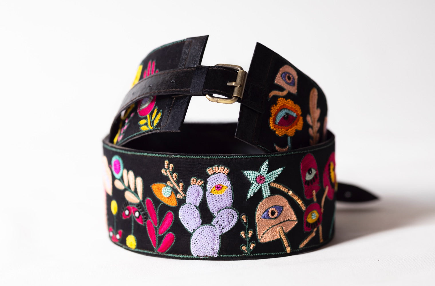 Tambola handcrafted leather belt